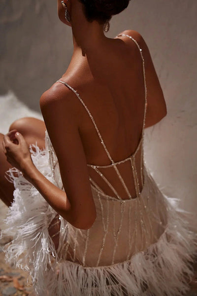 Aurelia™ | Mini vestido de mesh con plumas