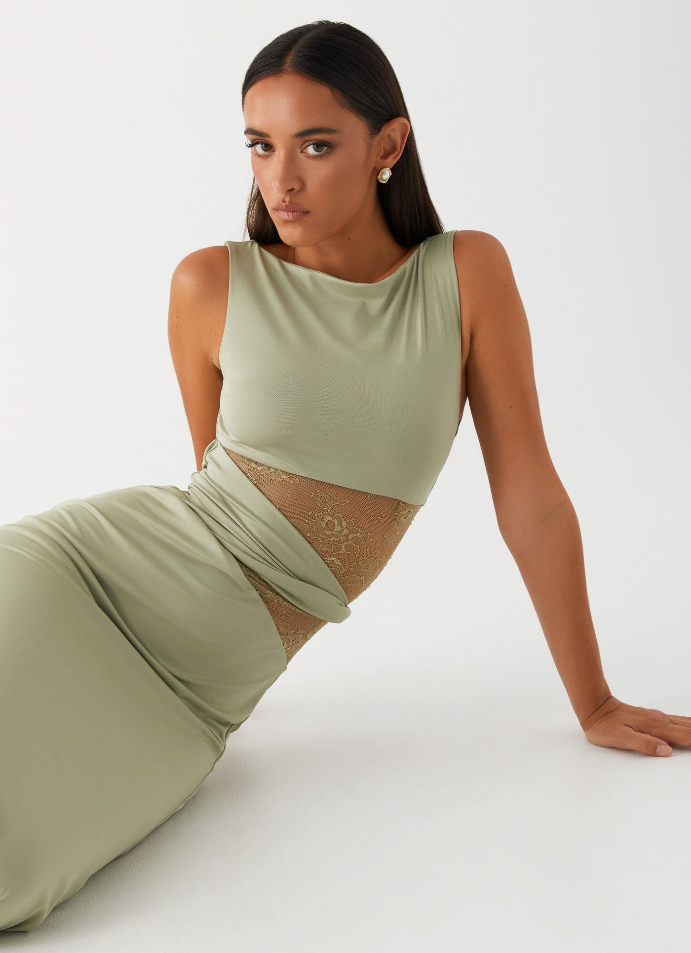 Aitana™ | Vestido maxi entallado con encaje